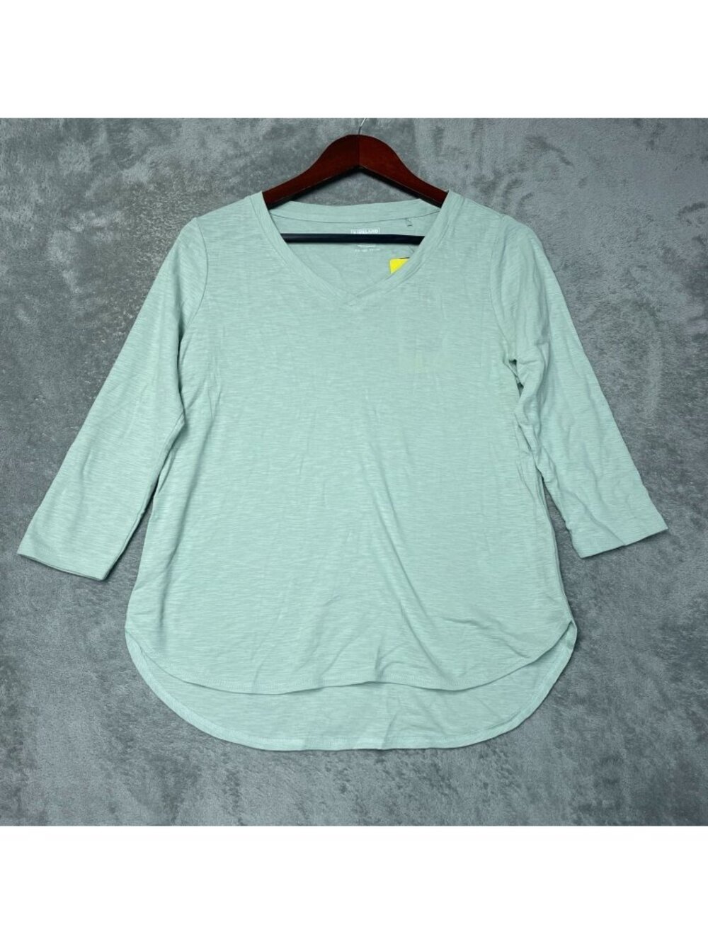 NWT Kirkland Signature Women's S 3/4 Sleeve V-Neck Slub Tee Comfort Green G2244